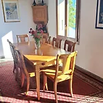 Сasa de vacaciones Les échalas La Capite, Domaine De Calamin Cully